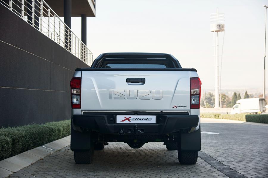  Isuzu KB Extended Cab X-Rider 2016 года  (фото 8 из 24)